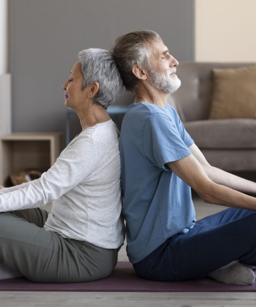 senior-couple-training-together senior-couple-training-together